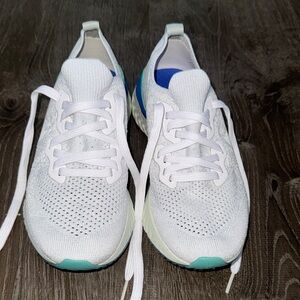 Women’s Nike Epic React Flyknit 2